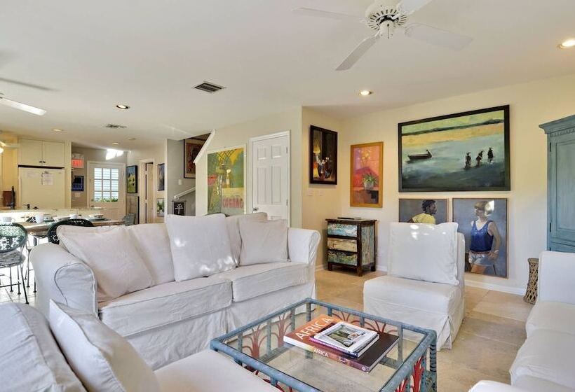 Artist Garden By Avantstay Great Location W/ Balcony, Outdoor Dining, Shared Pool & Bbq! Week Long S