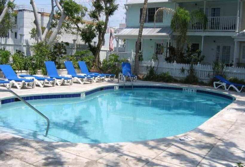 Bahamian Reed By Avantstay Walk To Everything! W/ Community Pool Week Long Stays Only