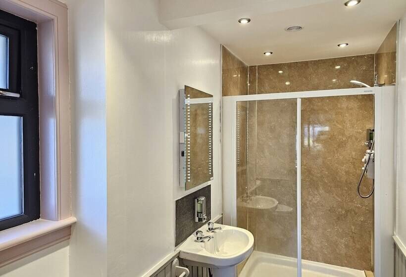 مبيت وإفطار Brae Lea Guest House