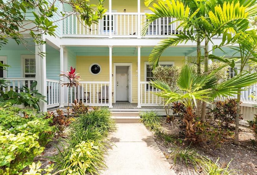 Conch Adventure By Avantstay Great Location W/ Patio, Outdoor Dining And Shared Pool! Week Long Stay
