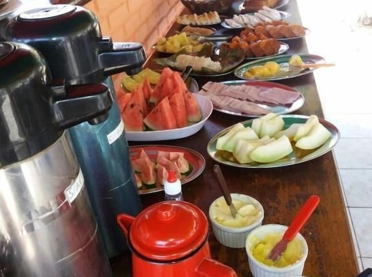 مسافرخانه Pousada A Vila Do Pirata