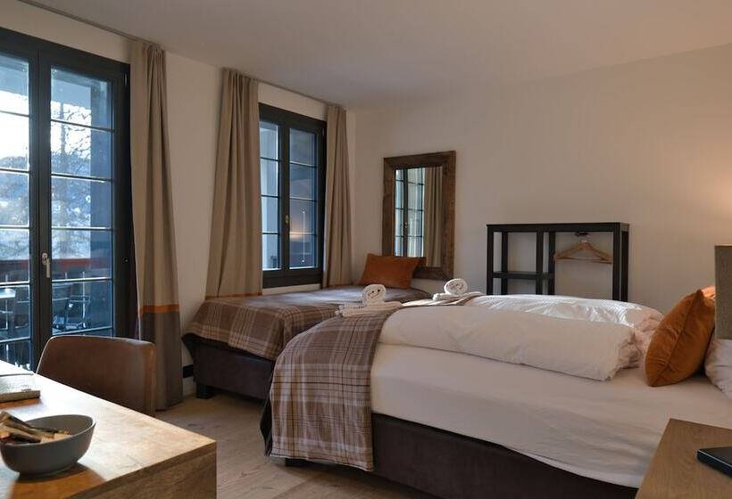 هتل Eiger View Alpine Lodge