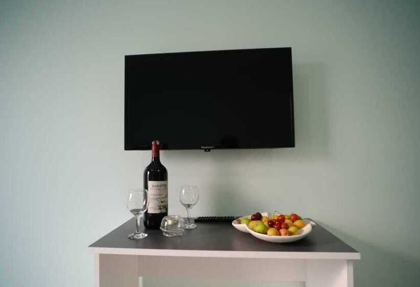 בית מלון כפרי Forest Blue Beach