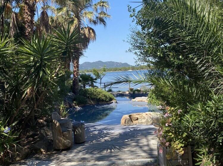 هتل Maranatha Porto Vecchio