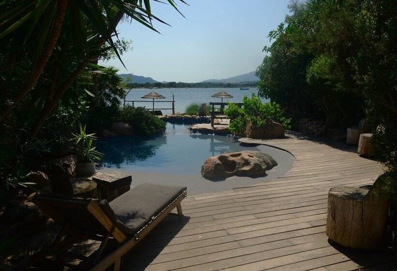 هتل Maranatha Porto Vecchio