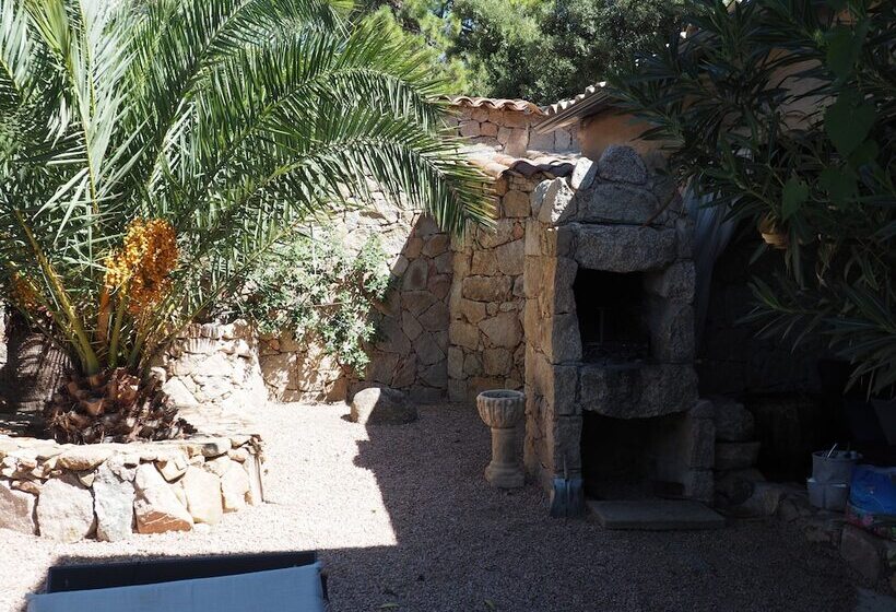 هتل Maranatha Porto Vecchio
