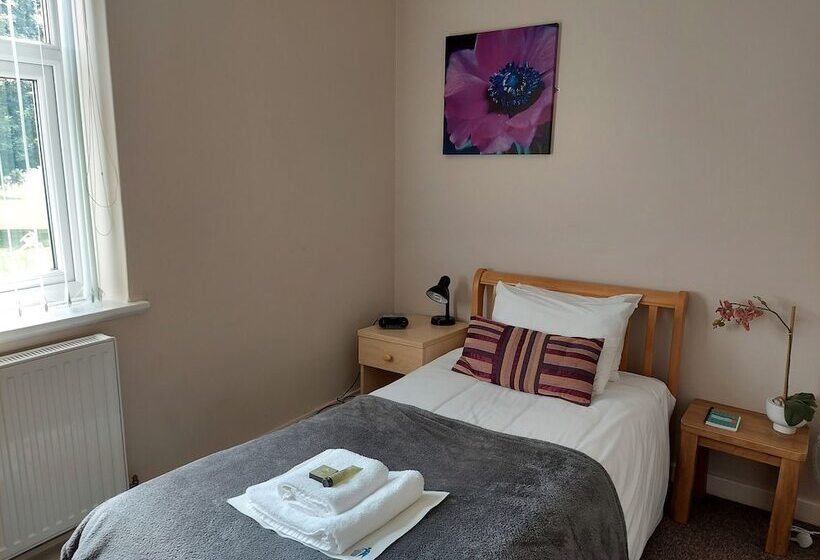 پانسیون Cripps Hall Guest Annexe