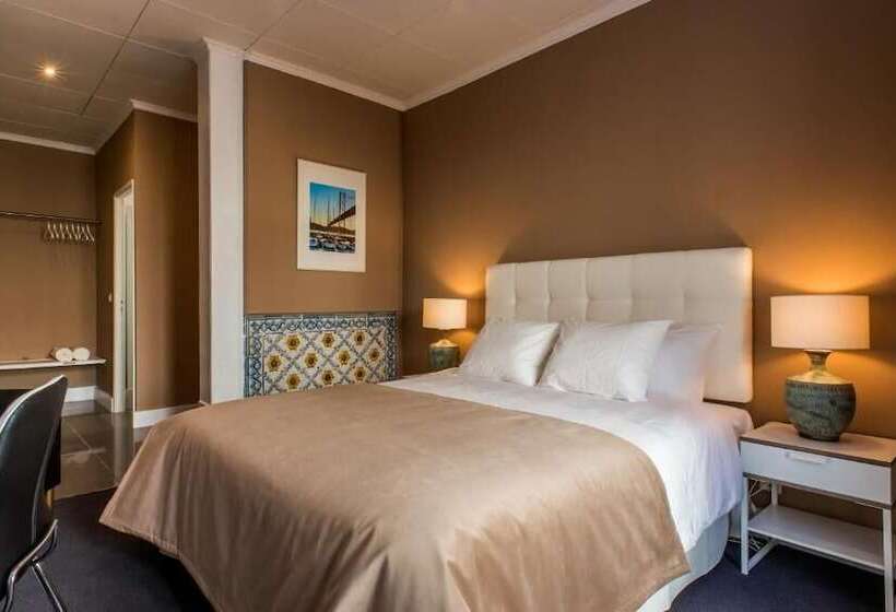 پانسیون Ph Downtown Suites