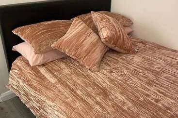 اقامتگاه Beautiful 3 Bed House In Londonderry