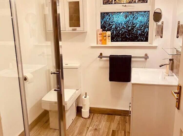اقامتگاه Beautiful 3 Bed House In Londonderry