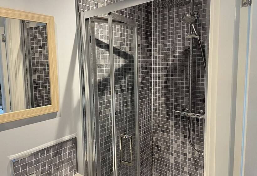 דירת נופש Beautiful 3 Bed House In Sunny Killough Down