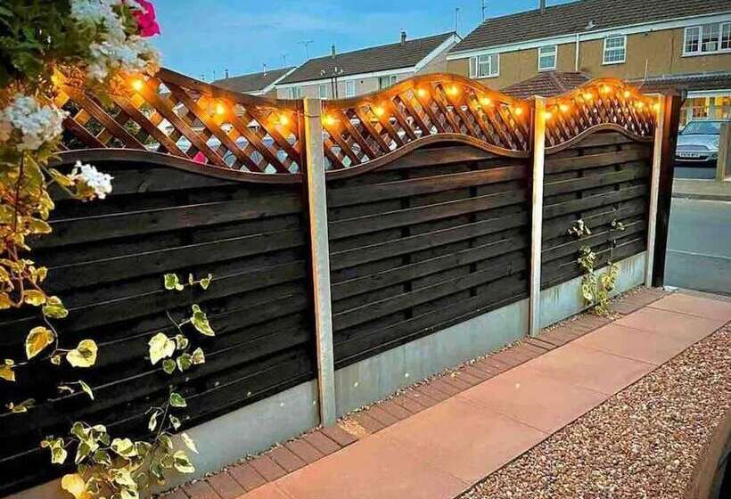 דירת נופש Charming 3 Bed House In Bedworth Nec, Bhx Airport