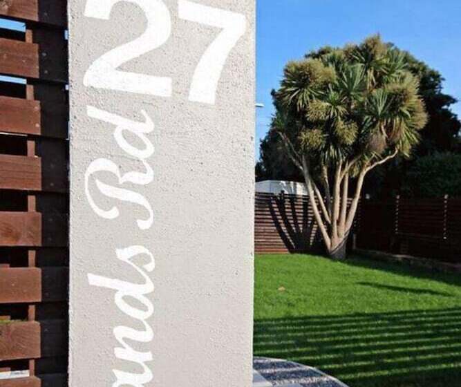 اقامتگاه Immaculate 4 Bed House In Paignton Near Beach