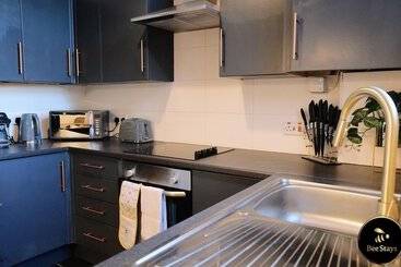 اقامتگاه Pickmere House  An Oasis Near Town Centre