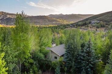 Scarlett By Avantstay Spacious Mountain Home W/ Gorgeous Views & Hot Tub