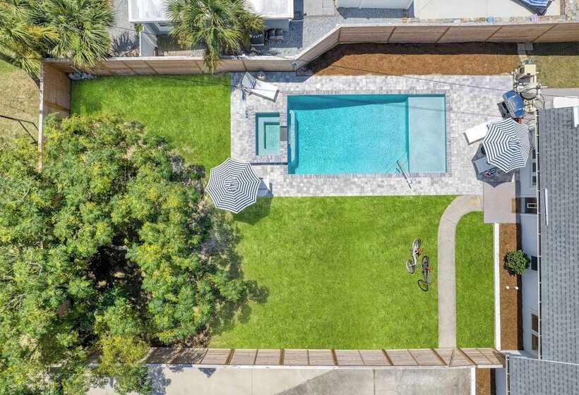 Twin Fin By Avantstay Walk To The Beach   Chic 30a Retreat