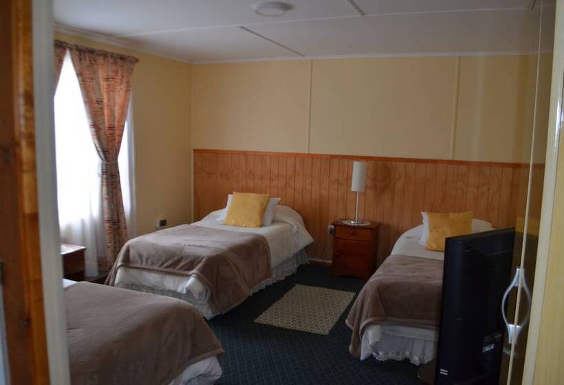 فندق صغير Hostal Los Pinos