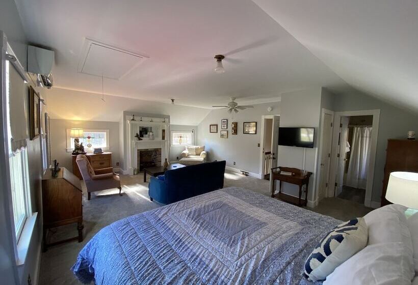 مبيت وإفطار Misty Mountain Inn