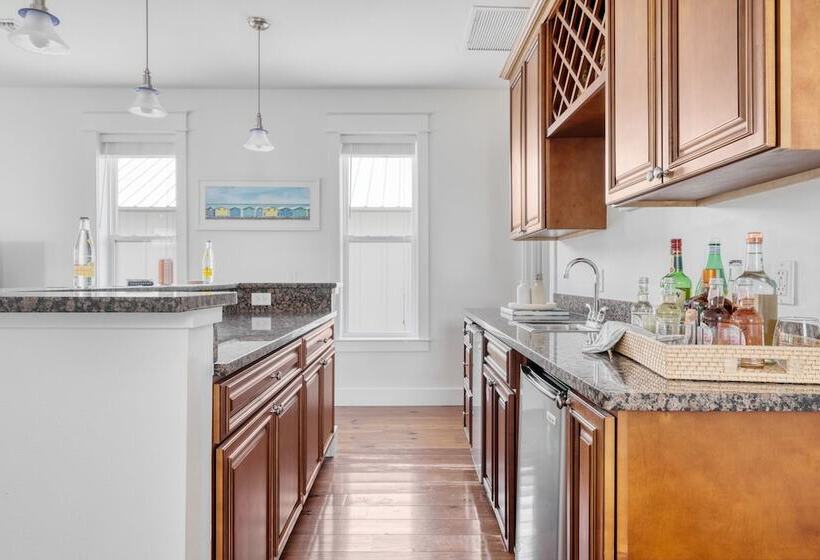 Bellview By Avantstay Gorgeous Home W/ Multiple Balconies & Living Areas