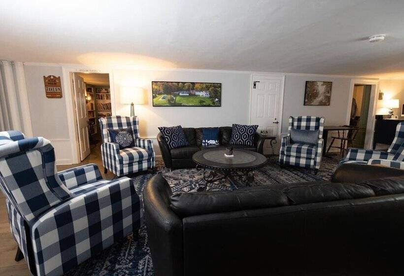 Blue Bear Inn