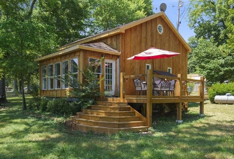 Bluff Cabin