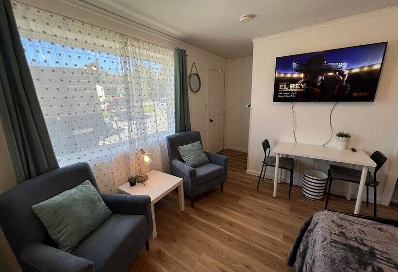 Cobmin Ridge Motel