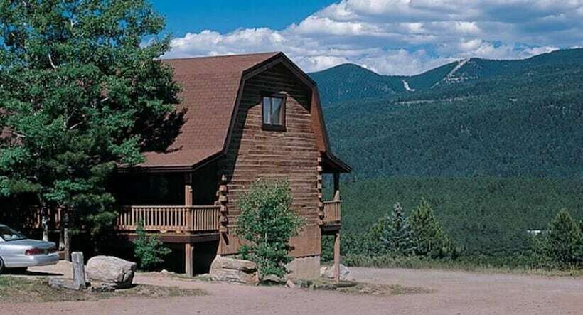 Entire Charming Cabin With Lake And Mountain View For 10 People