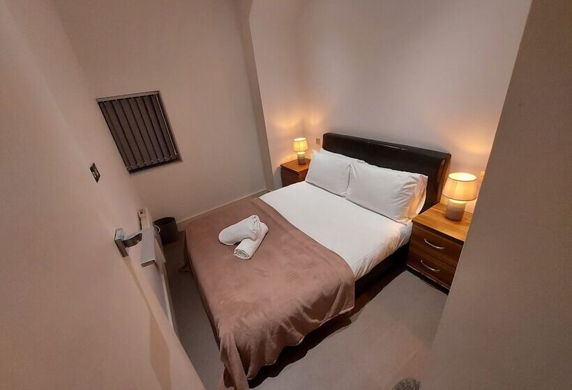 Feel At Home Nottingham