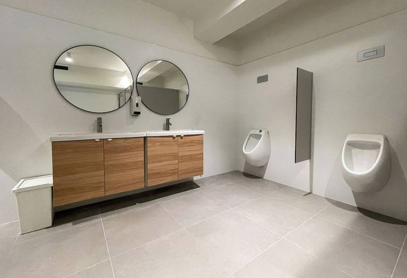 هتل Airone Capsule