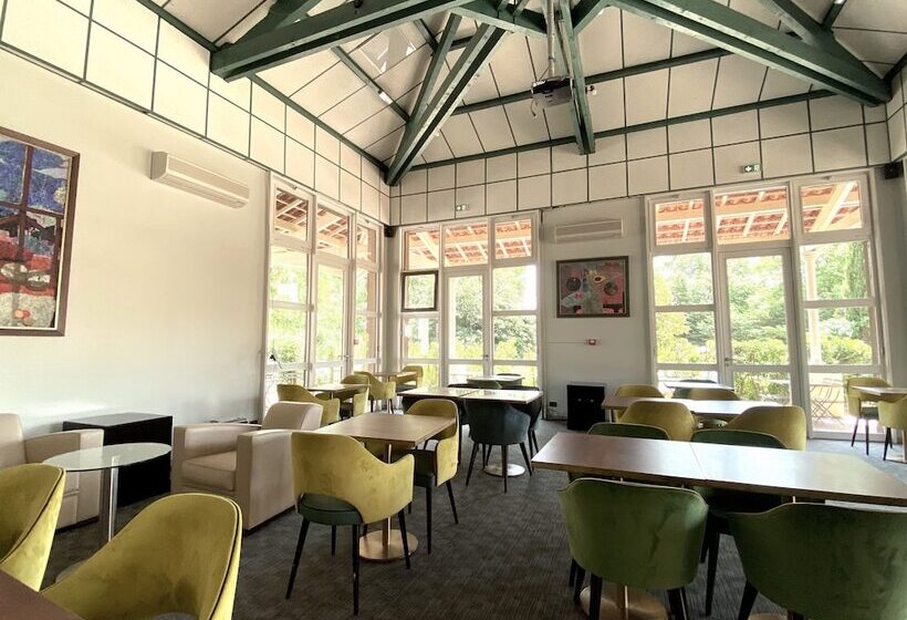 Отель Domaine De La Reynaude