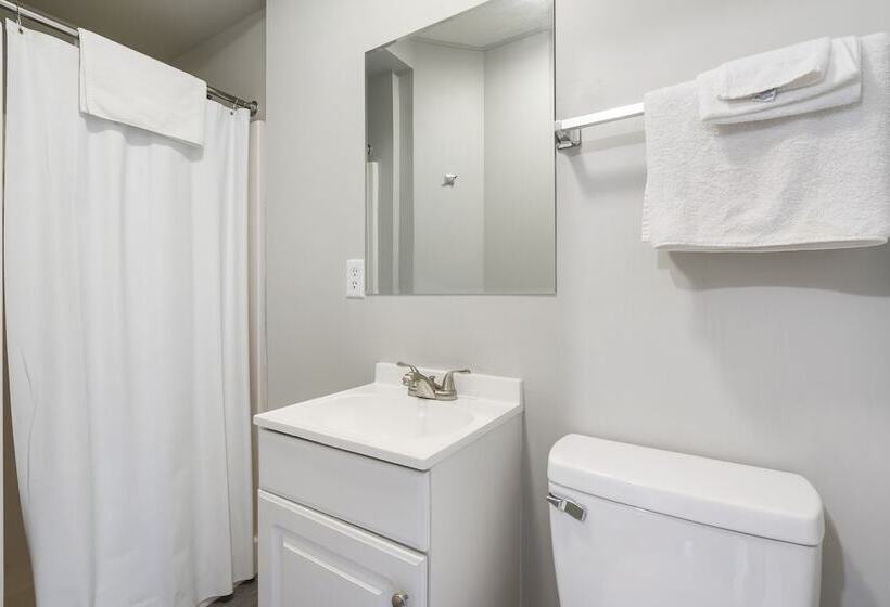 هتل Kimberling Cove H20