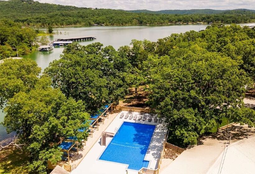 هتل Kimberling Cove H21