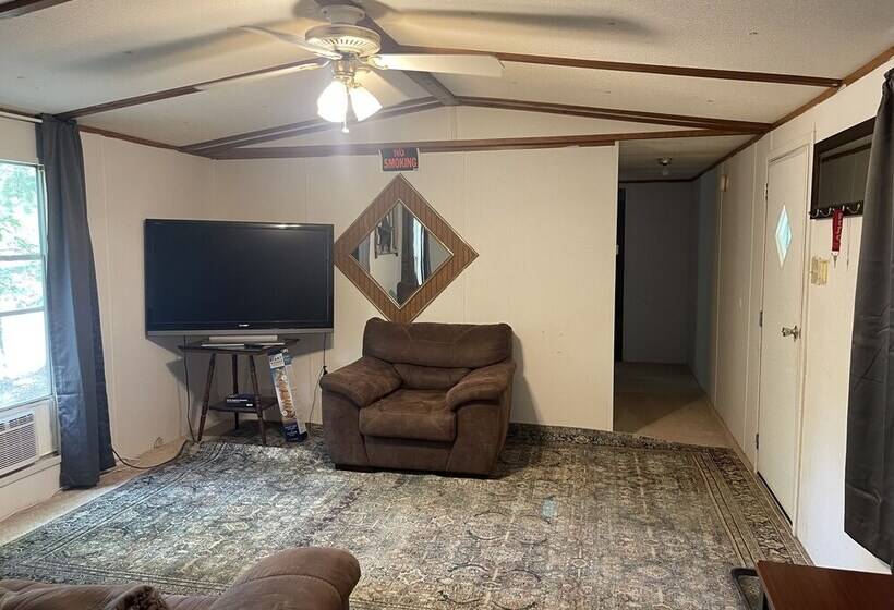 ホテル Laurel Creek Campground