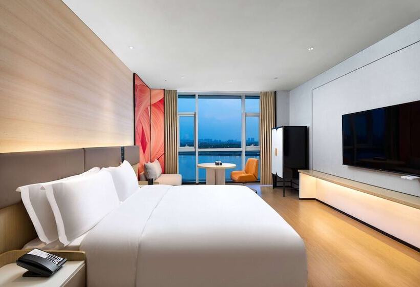 호텔 Ramada By Wyndham Huzhou Wuxing