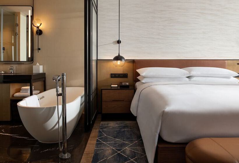 هتل Sheraton Ningbo Xiangshan Resort
