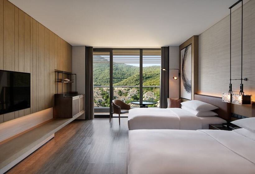 هتل Sheraton Ningbo Xiangshan Resort