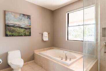 Ivory I By Avantstay Modern Home W/ Stunning Views Close To Old Town
