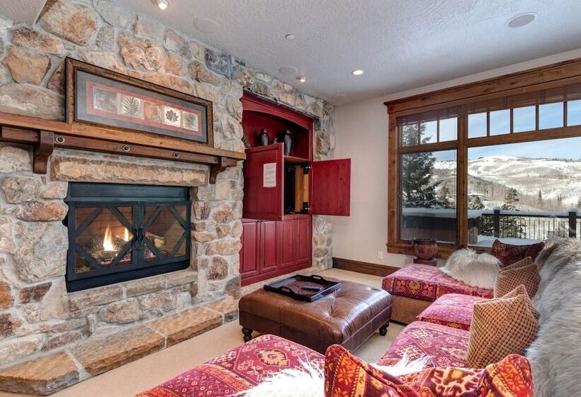 Lookout Drive 5 Bedrooms Plo 6599 By Kbm