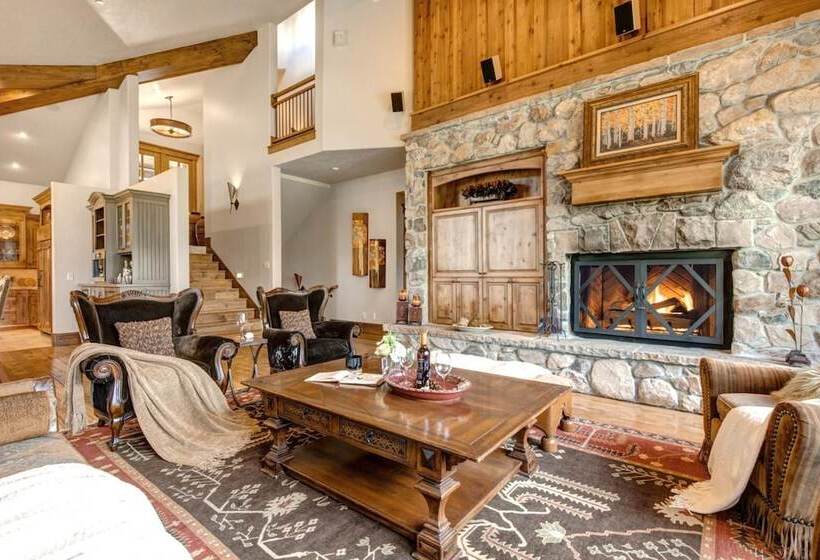 Lookout Drive 5 Bedrooms Plo 6599 By Kbm