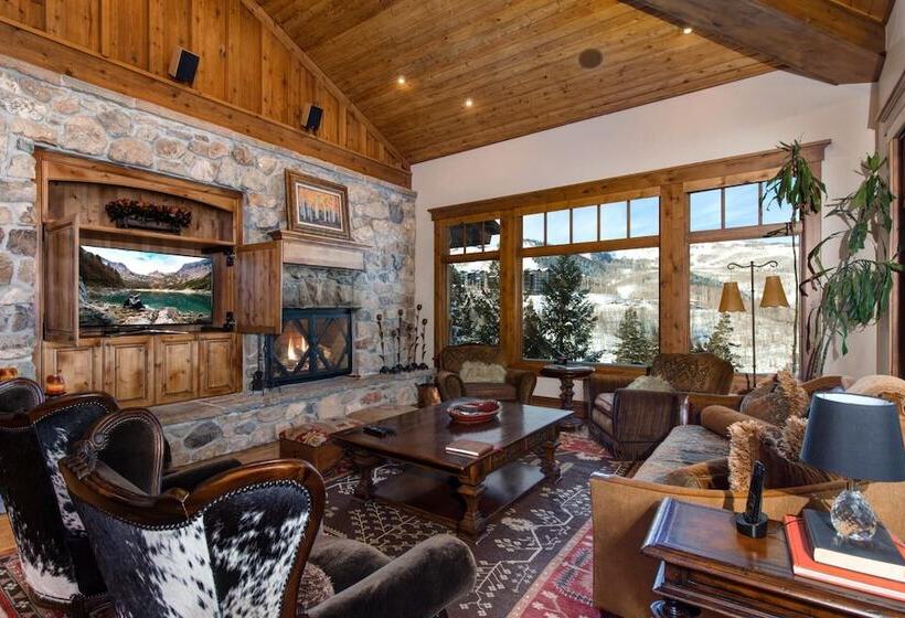 Lookout Drive 5 Bedrooms Plo 6599 By Kbm