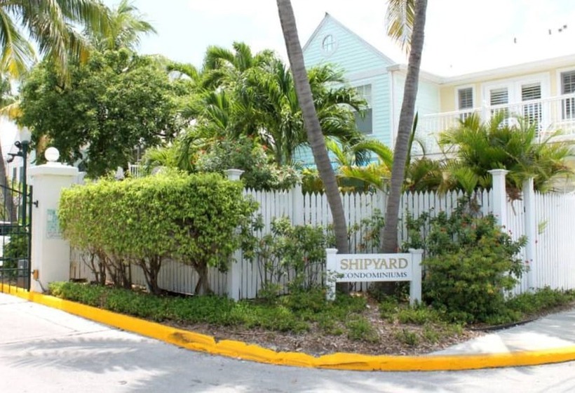 Key West Casa By Avantstay Communal Pool Bbq & Patio Near Duval Street Week Long Stays Only