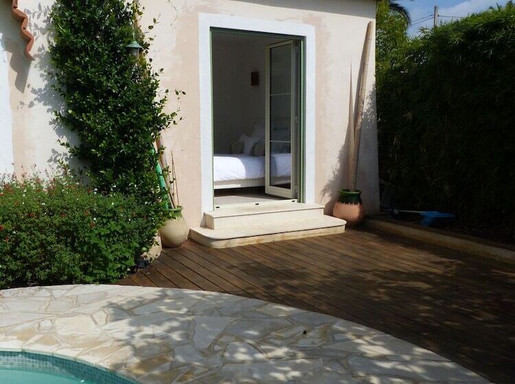 پانسیون Blue Dream Cannes Guesthouse