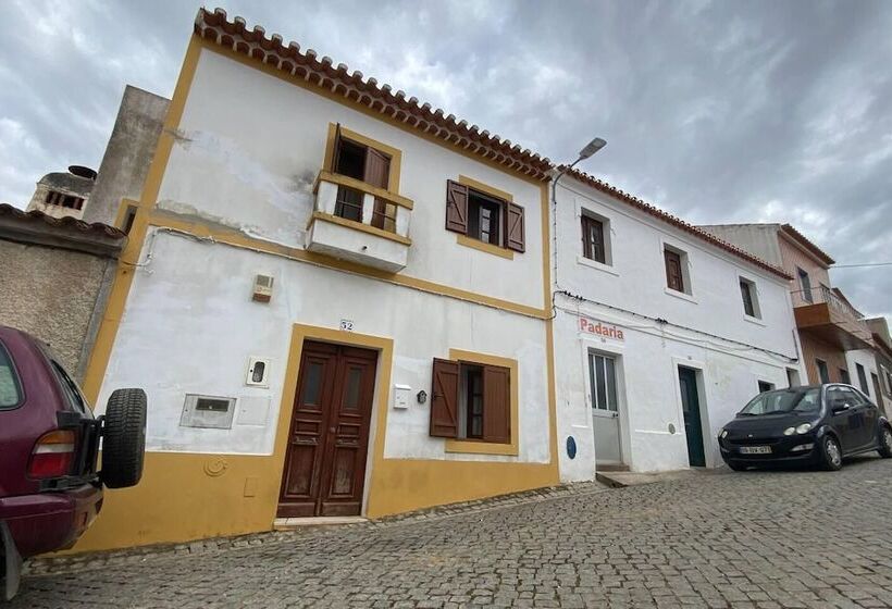 דירת נופש Charming 5 Bed House In Granja
