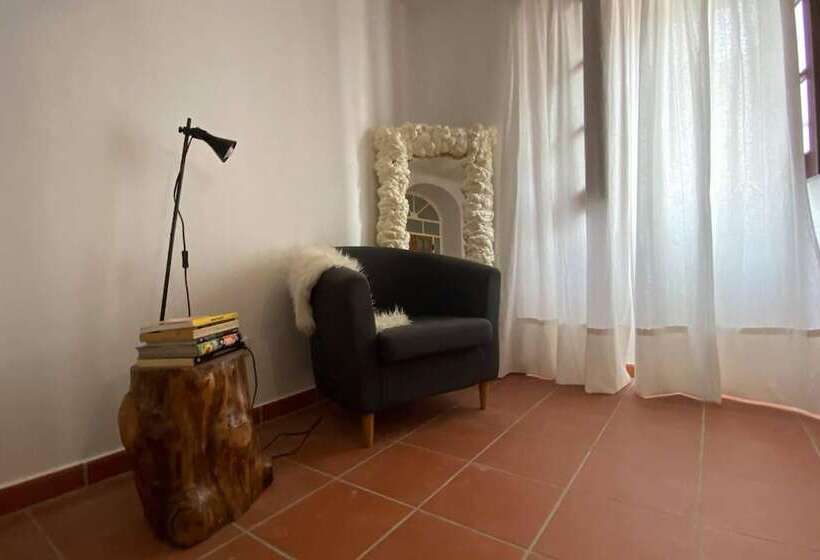 דירת נופש Charming 5 Bed House In Granja