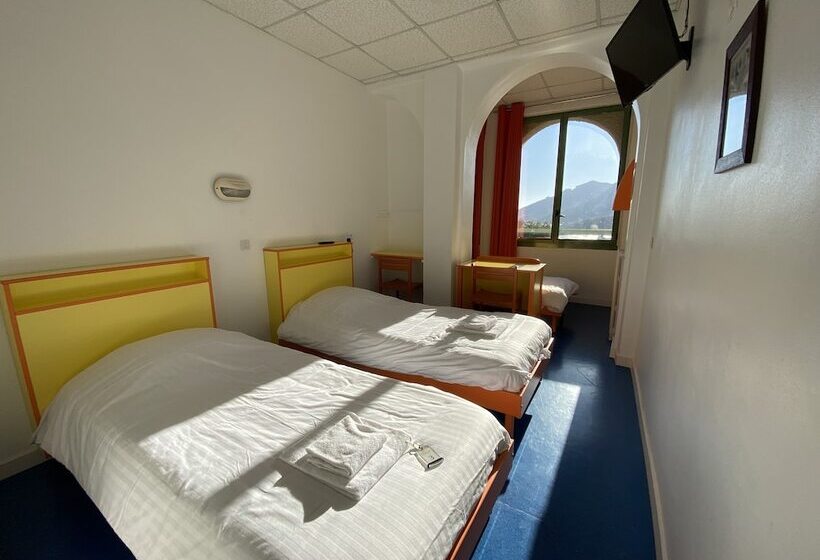 אתר נופש Village Vacances Lou Castelet