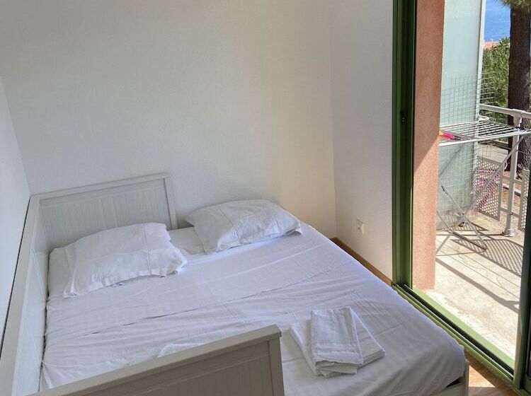 אתר נופש Village Vacances Lou Castelet