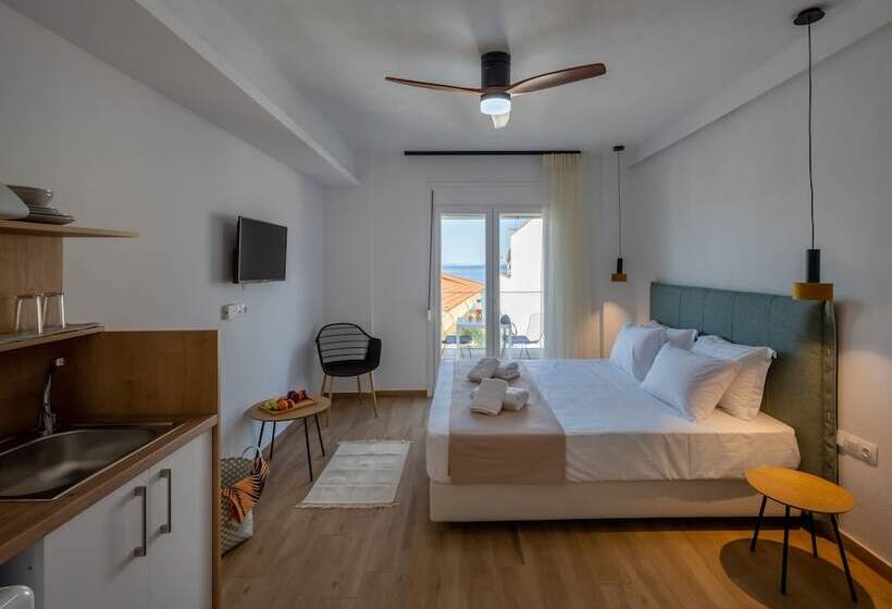 Aiora Suites