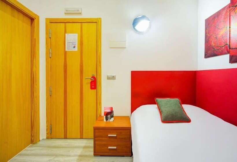 هاستل Casa Del Cigroner