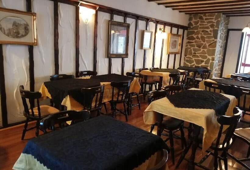 تختخواب و صبحانه White Lodge In