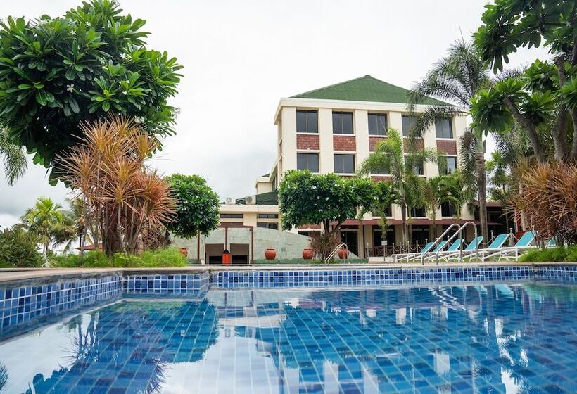 Greenleaf The Resort & Spa, Ganpatipule